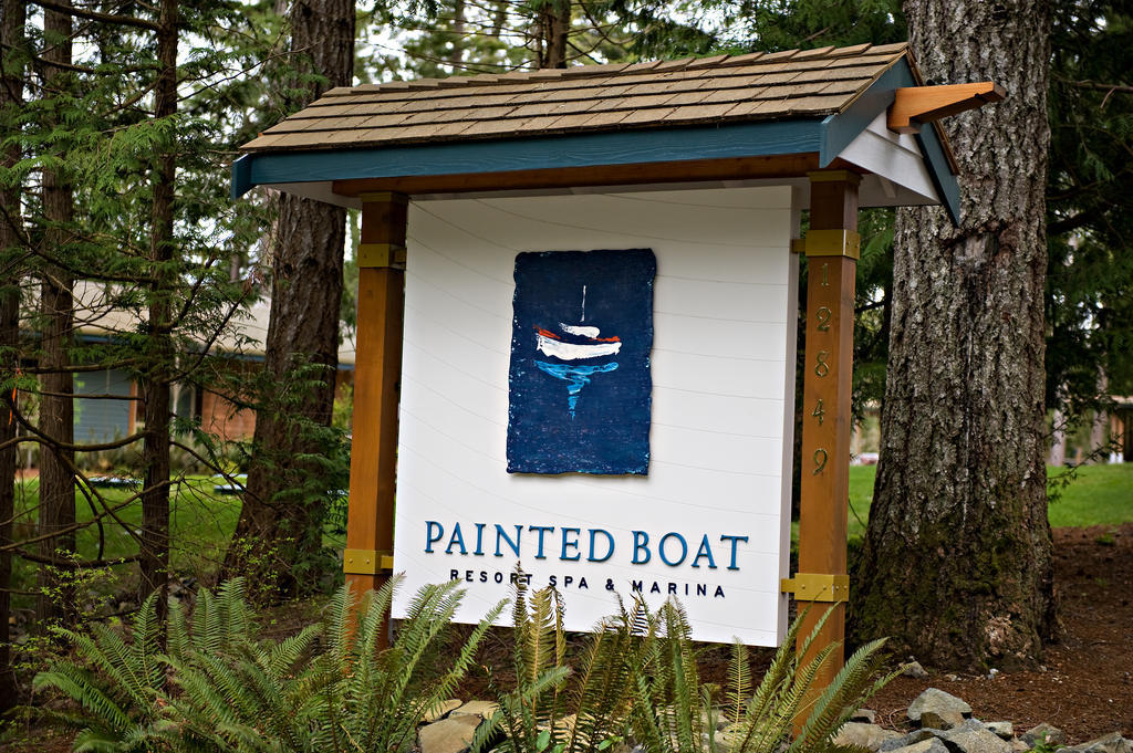 Painted Boat Resort Spa And Marina Madeira Park Luaran gambar