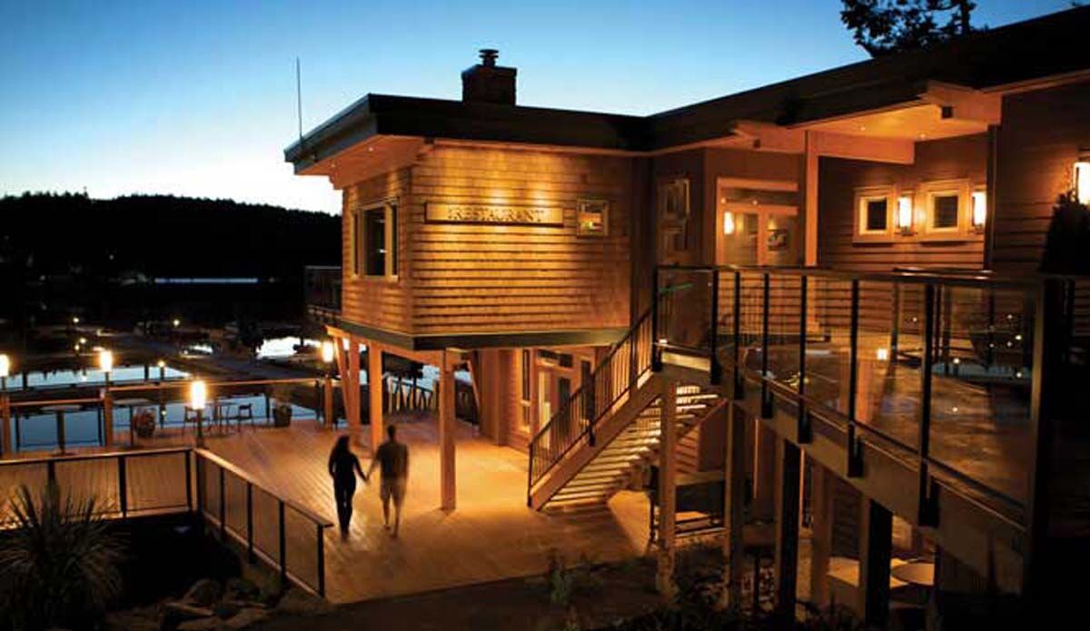 Painted Boat Resort Spa And Marina Madeira Park Luaran gambar